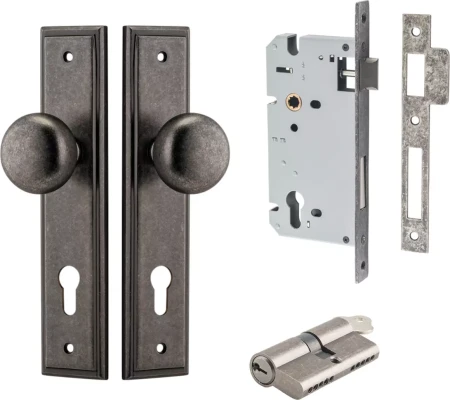 Cambridge Knob - Stepped Entrance Set - Key / Key  - DN